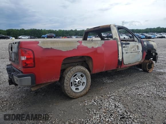 ✅ 2011 Chevrolet Silverado 2500HD Work Truck • VIN: 1GC0CVCGXBF129487 • Lot: 55663275. Wystawiony na Copart z przebiegiem Nie podano. Bezpłatny archiwum sprzedaży aukcyjnych z USA i szczegółowy raport historii pojazdu na DreamBid. Zdjęcie 3.
