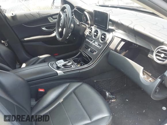 ✅ 2016 Mercedes-Benz C 300 Luxury • VIN: 55SWF4KB7GU147859 • Lot: 42792138. Listed on IAAI with Not provided. Free auction sales archive from the USA and detailed vehicle history report at DreamBid. Image 5.