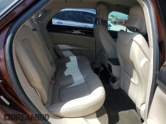 ✅ 2016 Lincoln MKZ Hybrid • VIN: 3LN6L2LU6GR634513 • Lot: 52812285. Wystawiony na Copart z przebiegiem Nie podano. Bezpłatny archiwum sprzedaży aukcyjnych z USA i szczegółowy raport historii pojazdu na DreamBid. Zdjęcie 10.