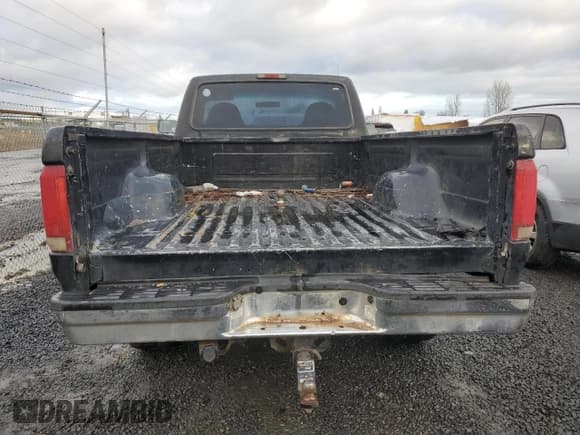 ✅ 1996 Ford F-250 • VIN: 1FTHF26F2TEA79509 • Лот: 84965044. Опубликован ранее на Copart с пробегом 366 844 миль. Бесплатный доступ к архиву аукционных продаж из США и подробный отчёт об истории автомобиля на DreamBid. Изображение 6.