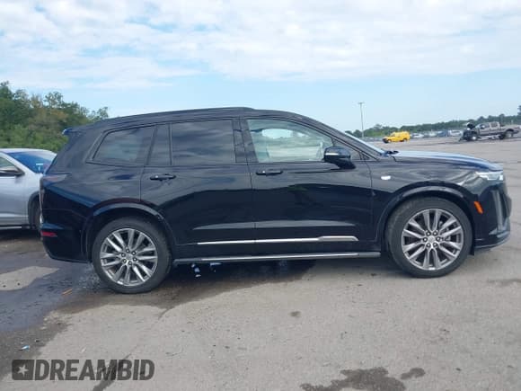 ✅ 2020 Cadillac XT6 AWD Sport • VIN: 1GYKPHRS4LZ103388 • Lot: 43365216. Listed on IAAI with 140,235 mi. Free auction sales archive from the USA and detailed vehicle history report at DreamBid. Image 13.