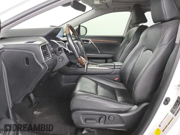 ✅ 2022 Lexus RX 350L • VIN: JTJHZKFA7N2038984 • Lot: 91164395. Wystawiony na Copart z przebiegiem 67 180 mil. Bezpłatny archiwum sprzedaży aukcyjnych z USA i szczegółowy raport historii pojazdu na DreamBid. Zdjęcie 7.