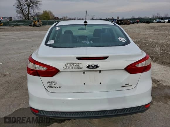 ✅ 2013 Ford Focus SE • VIN: 1FADP3F20DL177231 • Lot: 93351825. Wystawiony na Copart z przebiegiem Nie podano. Bezpłatny archiwum sprzedaży aukcyjnych z USA i szczegółowy raport historii pojazdu na DreamBid. Zdjęcie 6.