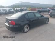 ✅ 2007 BMW 3 Series 328i • VIN: WBAVC53517FZ78044 • Лот: 43301993. Опубликован ранее на IAAI с пробегом 112 967 миль. Бесплатный доступ к архиву аукционных продаж из США и подробный отчёт об истории автомобиля на DreamBid. Изображение 4.