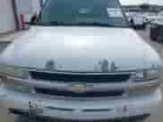 2005 Chevrolet Suburban LS z VIN 1GNFK16Z85J256010, wystawiony jako IAAI lot #42768572 z przebiegiem 260 000 mil mil oraz . Historia ofert i sprzedaży dostępna na DreamBid. Obrazek 10.