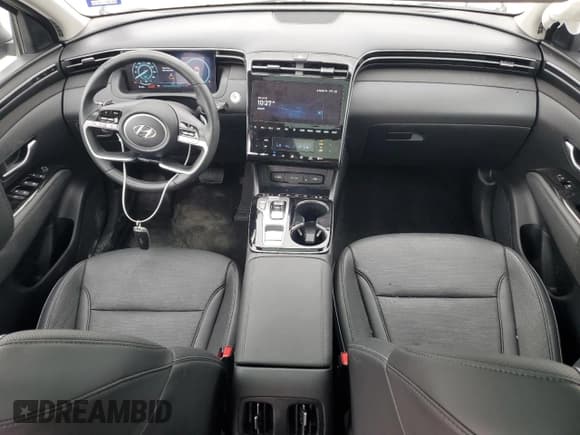 ✅ 2024 Hyundai Tucson Limited • VIN: 5NMJE3DE9RH324316 • Lot: 63935974. Wystawiony na Copart z przebiegiem 12 386 mil. Bezpłatny archiwum sprzedaży aukcyjnych z USA i szczegółowy raport historii pojazdu na DreamBid. Zdjęcie 8.