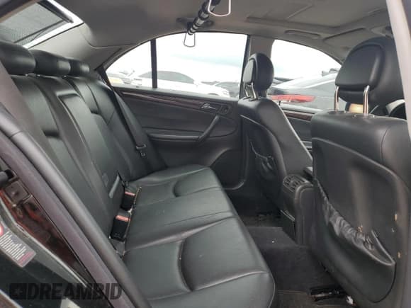 ✅ 2004 Mercedes-Benz C 320 • VIN: WDBRF64J24F454036 • Лот: 65358675. Опубликован ранее на Copart с пробегом 170 557 миль. Бесплатный доступ к архиву аукционных продаж из США и подробный отчёт об истории автомобиля на DreamBid. Изображение 10.