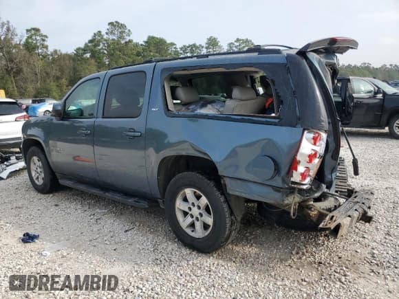 ✅ 2010 GMC Yukon XL SLT • VIN: 1GKUCKE05AR268119 • Lot: 82658114. Listed on Copart with Not provided. Free auction sales archive from the USA and detailed vehicle history report at DreamBid. Image 2.