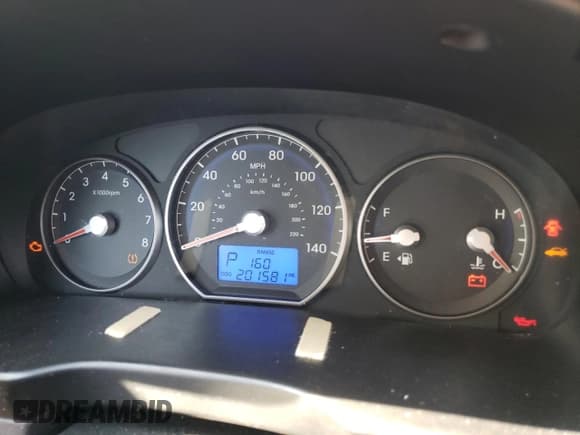 ✅ 2010 Hyundai Santa Fe GLS • VIN: 5NMSG3AB9AH337516 • Lot: 69801374. Listed on Copart with 201,581 mi. Free auction sales archive from the USA and detailed vehicle history report at DreamBid. Image 9.