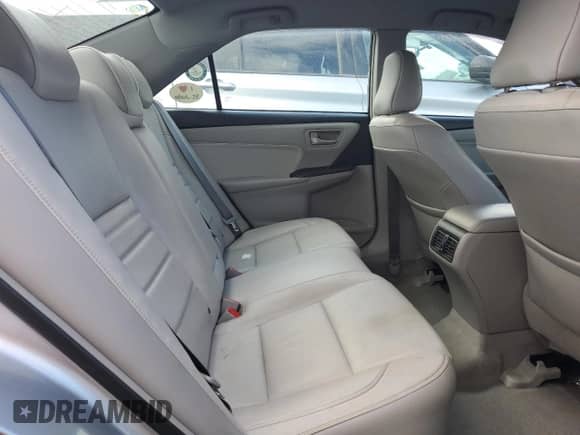 2016 Toyota Camry LE z VIN 4T4BF1FK9GR524564, wystawiony jako Copart lot #85877445 z przebiegiem 114 858 mil mil oraz Szkoda całkowita • Salvage title. Historia ofert i sprzedaży dostępna na DreamBid. Obrazek 10.