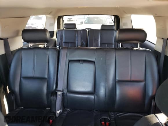 ✅ 2008 Chevrolet Suburban 2LT • VIN: 3GNFK163X8G172739 • Lot: 91779865. Listed on Copart with 159,965 mi. Free auction sales archive from the USA and detailed vehicle history report at DreamBid. Image 10.