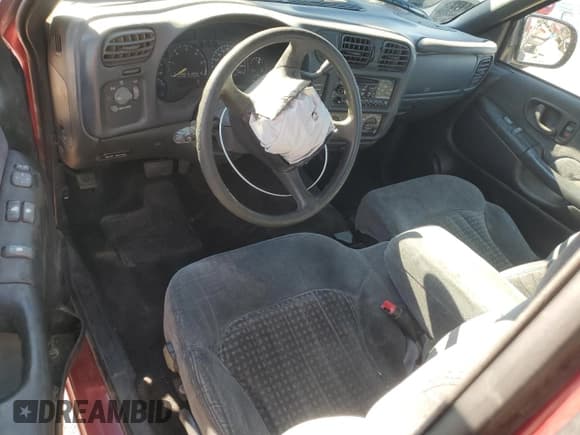 ✅ 2001 Chevrolet S-10 LS • VIN: 1GCCS19W718123902 • Лот: 74076194. Опубликован ранее на Copart с пробегом 103 827 миль. Бесплатный доступ к архиву аукционных продаж из США и подробный отчёт об истории автомобиля на DreamBid. Изображение 8.