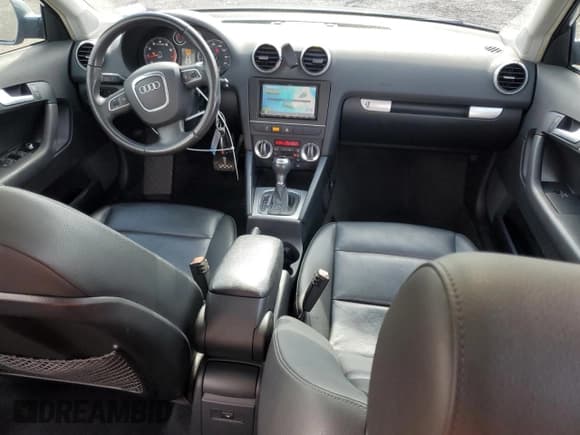 ✅ 2011 Audi A3 Premium Plus • VIN: WAUKEAFM9BA097588 • Лот: 92603035. Опубликован ранее на Copart с пробегом 132 285 миль. Бесплатный доступ к архиву аукционных продаж из США и подробный отчёт об истории автомобиля на DreamBid. Изображение 8.