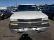 2002 Chevrolet Silverado 1500 with VIN 1GCEC19T02E150146, listed as a Copart auction lot 77425664 with 295,228 mi miles and Salvage title. Bid and sale history available at DreamBid. Image 5.