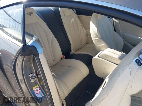 ✅ 2015 Bentley Continental GT • VIN: SCBFH7ZA6FC049737 • Lot: 41829669. Listed on IAAI with 26,984 mi. Free auction sales archive from the USA and detailed vehicle history report at DreamBid. Image 8.