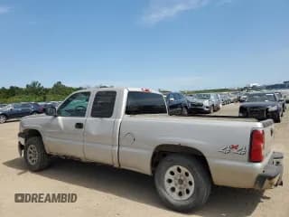 ✅ 2005 Chevrolet Silverado 1500 • VIN: 1GCEK19V35E189838 • Лот: 67651894. Опубликован ранее на Copart с пробегом 69 679 миль. Бесплатный доступ к архиву аукционных продаж из США и подробный отчёт об истории автомобиля на DreamBid. Изображение 2.