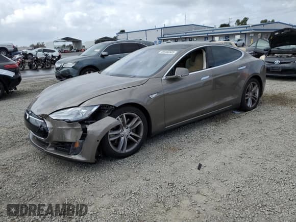 ✅ 2015 Tesla Model S 85D • VIN: 5YJSA1S27FF083639 • Lot: 86460505. Listed on Copart with 110,334 mi. Free auction sales archive from the USA and detailed vehicle history report at DreamBid. Image 1.