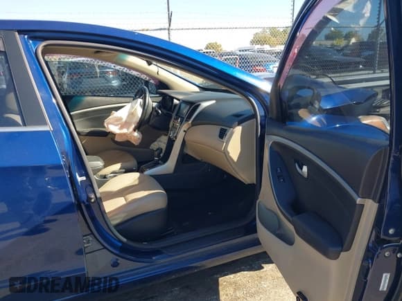 ✅ 2013 Hyundai Elantra • VIN: KMHD35LE4DU105308 • Lot: 43498496. Listed on IAAI with Not provided. Free auction sales archive from the USA and detailed vehicle history report at DreamBid. Image 5.