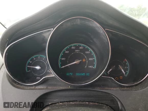 ✅ 2010 Chevrolet Malibu 1LT • VIN: 1G1ZC5E03AF189738 • Lot: 85176425. Wystawiony na Copart z przebiegiem 306 845 mil. Bezpłatny archiwum sprzedaży aukcyjnych z USA i szczegółowy raport historii pojazdu na DreamBid. Zdjęcie 9.