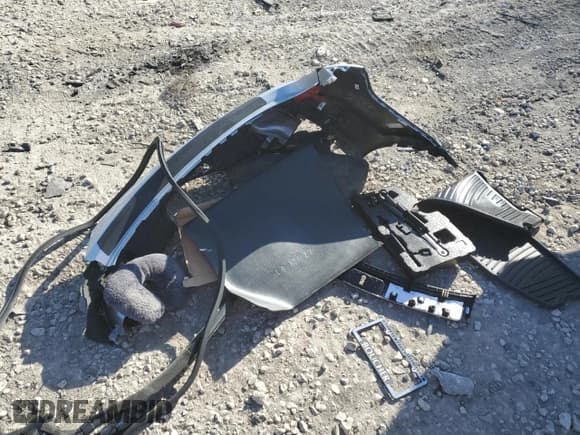 ✅ 2017 Hyundai Santa Fe Limited • VIN: KM8SN4HF7HU203221 • Лот: 42768555. Опубликован ранее на Copart с пробегом 29 559 миль. Бесплатный доступ к архиву аукционных продаж из США и подробный отчёт об истории автомобиля на DreamBid. Изображение 13.