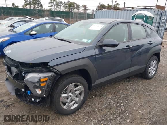 2025 Hyundai Kona SE with VIN KM8HACAB6SU222521, listed as a IAAI auction lot 41354659 with 1,886 mi miles and . Bid and sale history available at DreamBid. Image 19.