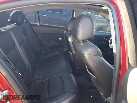 2012 Chevrolet Cruze 2LT z VIN 1G1PG5SC5C7147028, wystawiony jako Copart lot #86659275 z przebiegiem 208 050 mil mil oraz Czysty tytuł • Clean title. Historia ofert i sprzedaży dostępna na DreamBid. Obrazek 10.