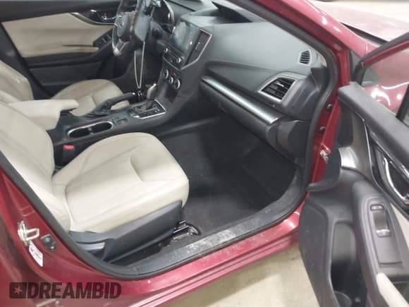 ✅ 2018 Subaru Impreza Limited • VIN: 4S3GTAT67J3743847 • Lot: 43014036. Listed on IAAI with 63,156 mi. Free auction sales archive from the USA and detailed vehicle history report at DreamBid. Image 5.