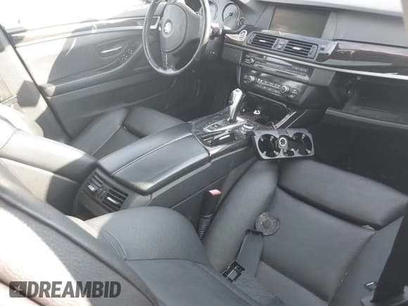 ✅ 2011 BMW 5 Series 535i xDrive • VIN: WBAFU7C57BC876769 • Lot: 43787056. Wystawiony na IAAI z przebiegiem Nie podano. Bezpłatny archiwum sprzedaży aukcyjnych z USA i szczegółowy raport historii pojazdu na DreamBid. Zdjęcie 5.