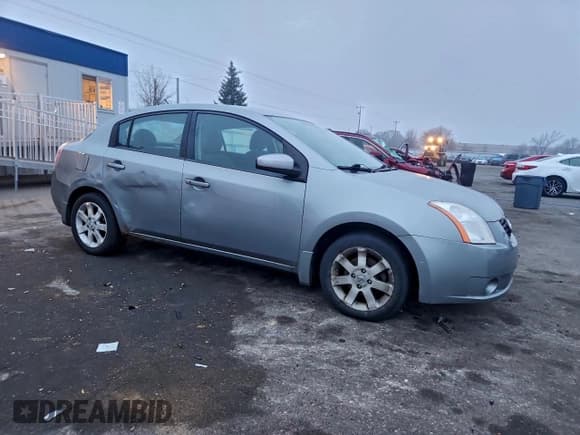 ✅ 2008 Nissan Sentra 2.0 • VIN: 3N1AB61EX8L761101 • Lot: 94282605. Wystawiony na Copart z przebiegiem 181 898 mil. Bezpłatny archiwum sprzedaży aukcyjnych z USA i szczegółowy raport historii pojazdu na DreamBid. Zdjęcie 4.