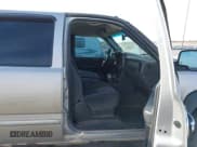 ✅ 2005 GMC Sierra 1500 SLT • VIN: 2GTEK13T651224641 • Лот: 43649654. Опубликован ранее на IAAI с пробегом 232 970 миль. Бесплатный доступ к архиву аукционных продаж из США и подробный отчёт об истории автомобиля на DreamBid. Изображение 5.