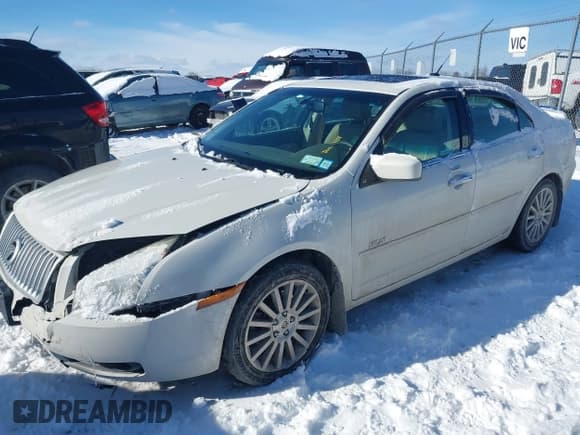 ✅ 2008 Mercury Milan Premier • VIN: 3MEHM02138R665689 • Lot: 41431920. Listed on IAAI with 80,951 mi. Free auction sales archive from the USA and detailed vehicle history report at DreamBid. Image 18.