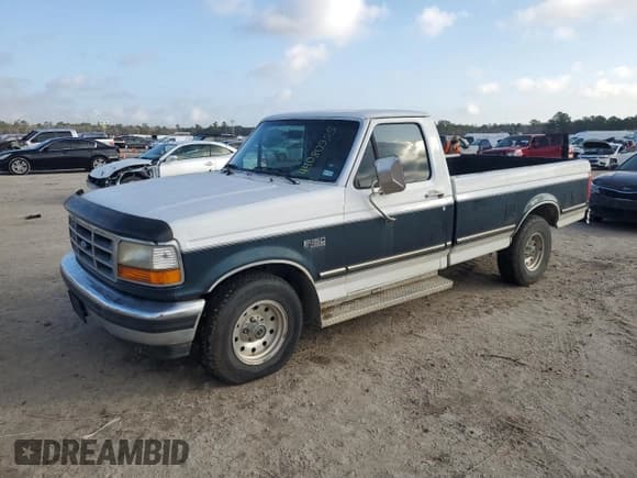 ✅ 1995 Ford F-150 • VIN: 1FTEF15H8SLA73997 • Lot: 44080955. Listed on Copart with 189,389 mi. Free auction sales archive from the USA and detailed vehicle history report at DreamBid. Image 1.