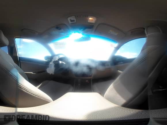 2017 Hyundai Tucson Sport z VIN KM8J3CA26HU472250, wystawiony jako IAAI lot #42591705 z przebiegiem 63 826 mil mil oraz . Historia ofert i sprzedaży dostępna na DreamBid. Obrazek 19.