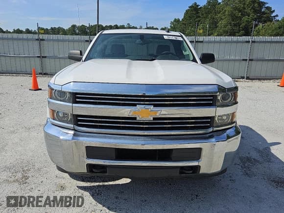 ✅ 2017 Chevrolet Silverado 2500HD Work Truck • VIN: 1GC0CUEGXHZ405424 • Lot: 62858735. Listed on Copart with 202,623 mi. Free auction sales archive from the USA and detailed vehicle history report at DreamBid. Image 5.