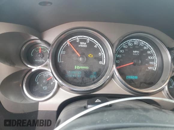 ✅ 2013 Chevrolet Silverado 1500 1HY • VIN: 3GCUKUEJ6DG130726 • Lot: 51136755. Listed on Copart with 279,793 mi. Free auction sales archive from the USA and detailed vehicle history report at DreamBid. Image 9.