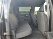 ✅ 2021 Chevrolet Silverado 1500 Custom • VIN: 3GCPWBEH8MG102560 • Lot: 76747484. Wystawiony na Copart z przebiegiem 81 580 mil. Bezpłatny archiwum sprzedaży aukcyjnych z USA i szczegółowy raport historii pojazdu na DreamBid. Zdjęcie 10.