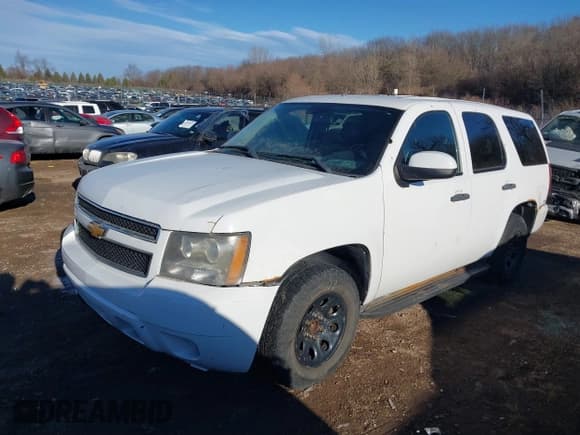 ✅ 2011 Chevrolet Tahoe Commercial • VIN: 1GNLC2E01BR175260 • Лот: 41370887. Опубликован ранее на IAAI с пробегом 184 378 миль. Бесплатный доступ к архиву аукционных продаж из США и подробный отчёт об истории автомобиля на DreamBid. Изображение 2.