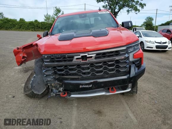 ✅ 2025 Chevrolet Silverado 1500 • VIN: 3GCUKHE87SG273041 • Лот: 69351505. Опубликован ранее на Copart с пробегом 20 300 миль. Бесплатный доступ к архиву аукционных продаж из США и подробный отчёт об истории автомобиля на DreamBid. Изображение 5.