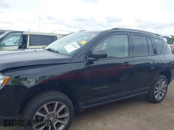 ✅ 2017 Jeep Compass Sport SE • VIN: 1C4NJDBB0HD101620 • Lot: 42253519. Listed on IAAI with 114,913 mi. Free auction sales archive from the USA and detailed vehicle history report at DreamBid. Image 14.