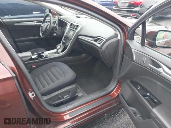 ✅ 2015 Ford Fusion SE • VIN: 3FA6P0H77FR187906 • Lot: 43767288. Listed on IAAI with 95,773 mi. Free auction sales archive from the USA and detailed vehicle history report at DreamBid. Image 5.