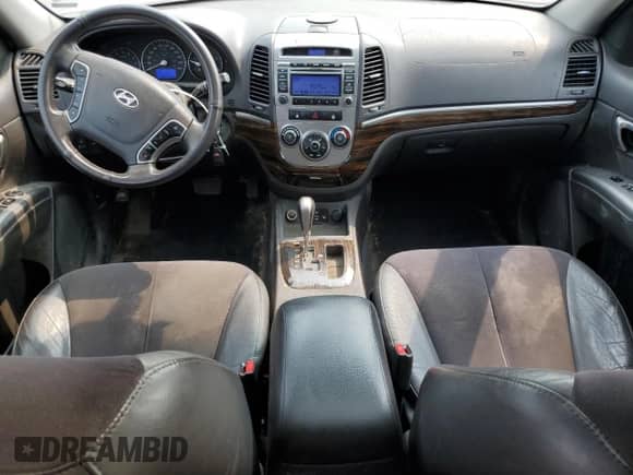 2010 Hyundai Santa Fe GL with VIN 5NMSGDAGXAH369098, listed as a Copart auction lot 60051345 with 202,136 mi miles and Clean title. Bid and sale history available at DreamBid. Image 8.