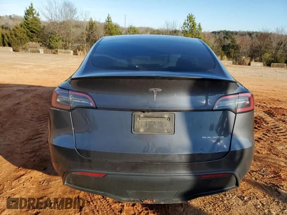 ✅ 2022 Tesla Model Y Performance • VIN: 7SAYGDEFXNF495273 • Lot: 66205115. Listed on Copart with 113,784 mi. Free auction sales archive from the USA and detailed vehicle history report at DreamBid. Image 6.