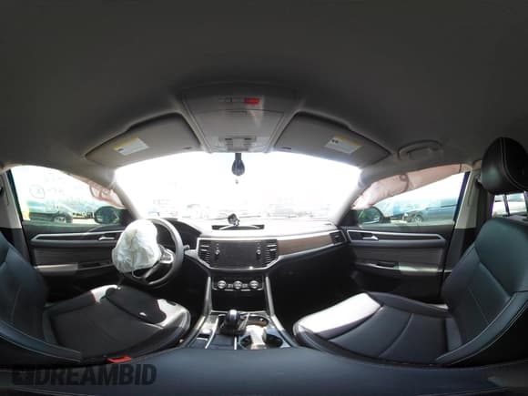 ✅ 2022 Volkswagen Atlas SE • VIN: 1V2WR2CA4NC510131 • Lot: 42733120. Listed on IAAI with 63,225 mi. Free auction sales archive from the USA and detailed vehicle history report at DreamBid. Image 18.