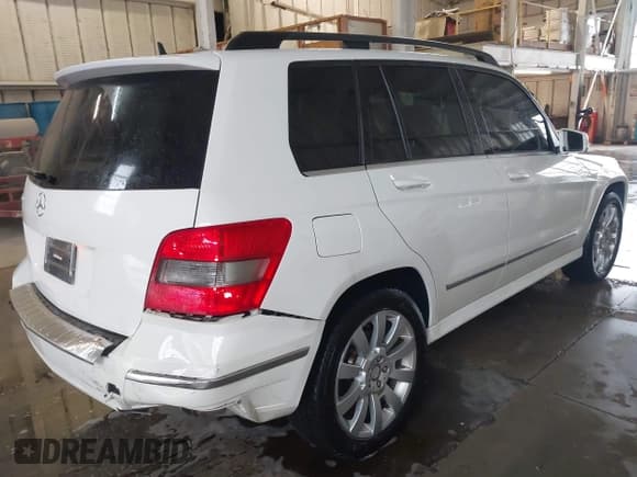 ✅ 2011 Mercedes-Benz GLK 350 • VIN: WDCGG5GB7BF530054 • Лот: 43550432. Опубликован ранее на IAAI с пробегом 162 340 миль. Бесплатный доступ к архиву аукционных продаж из США и подробный отчёт об истории автомобиля на DreamBid. Изображение 4.