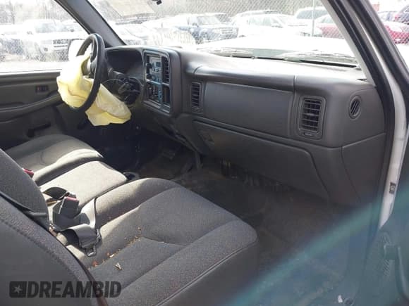 ✅ 2005 Chevrolet Silverado 1500 Work Truck • VIN: 1GCEC14X95Z204177 • Лот: 41875984. Опубликован ранее на IAAI с пробегом 183 788 миль. Бесплатный доступ к архиву аукционных продаж из США и подробный отчёт об истории автомобиля на DreamBid. Изображение 5.