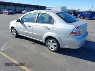 2007 Chevrolet Aveo LS z VIN KL1TD56657B150282, wystawiony jako IAAI lot #41416393 z przebiegiem 74 809 mil mil oraz . Historia ofert i sprzedaży dostępna na DreamBid. Obrazek 3.