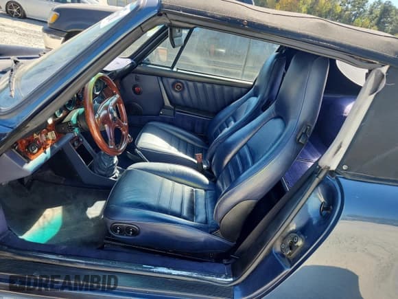 ✅ 1985 Porsche 911 • VIN: WP0ZZZ91ZFS141072 • Лот: 89868125. Опубликован ранее на Copart с пробегом 222 978 миль. Бесплатный доступ к архиву аукционных продаж из США и подробный отчёт об истории автомобиля на DreamBid. Изображение 7.