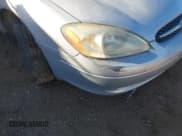 ✅ 2000 Ford Taurus SES • VIN: 1FAFP55S5YA139047 • Lot: 43899558. Wystawiony na IAAI z przebiegiem 125 218 mil. Bezpłatny archiwum sprzedaży aukcyjnych z USA i szczegółowy raport historii pojazdu na DreamBid. Zdjęcie 6.