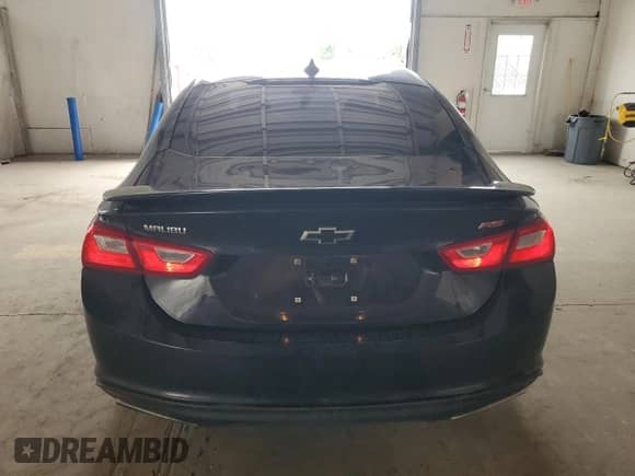 2019 Chevrolet Malibu RS z VIN 1G1ZG5ST4KF214215, wystawiony jako Copart lot #62601745 z przebiegiem 116 571 mil mil oraz Szkoda całkowita • Salvage title. Historia ofert i sprzedaży dostępna na DreamBid. Obrazek 6.