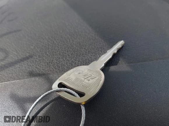 ✅ 2004 Saturn VUE V6 • VIN: 5GZCZ53434S886130 • Lot: 41726485. Wystawiony na IAAI z przebiegiem 256 633 mil. Bezpłatny archiwum sprzedaży aukcyjnych z USA i szczegółowy raport historii pojazdu na DreamBid. Zdjęcie 11.